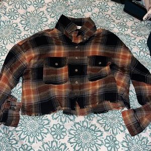 Women’s cropped flannel